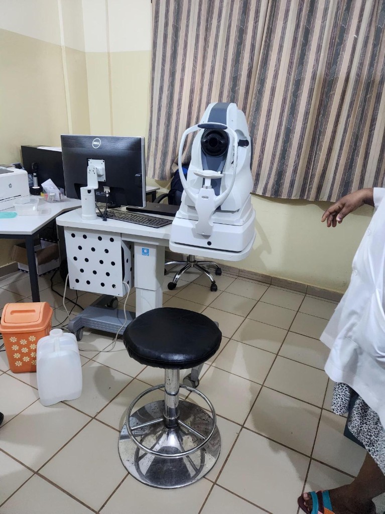 Complete setup of an ophthalmic technical platform